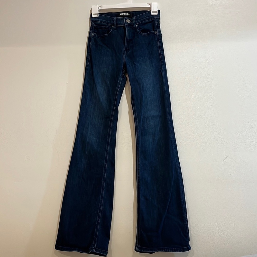 00 soft stretchy slim flare Express jeans